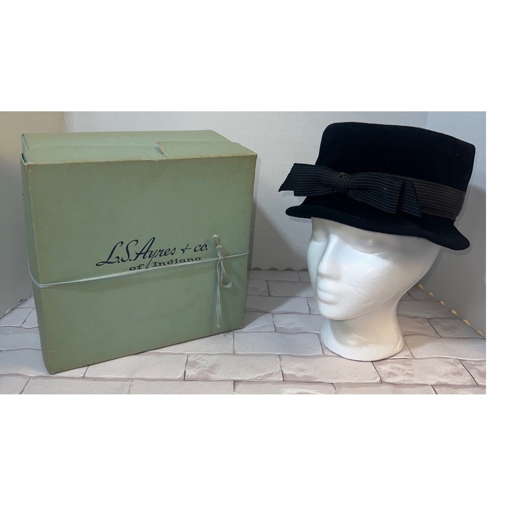 Vintage‎ LS Ayres & Co Black Felt Pillbox Hat with Bow and Original Box